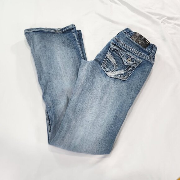 Ariya Blue Jeans 5/6 - Picture 8 of 9